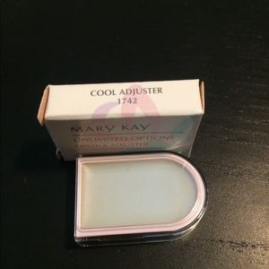 Mary Kay cool lipstick adjuster